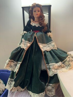 Count of Dolls limited edition #250/2000